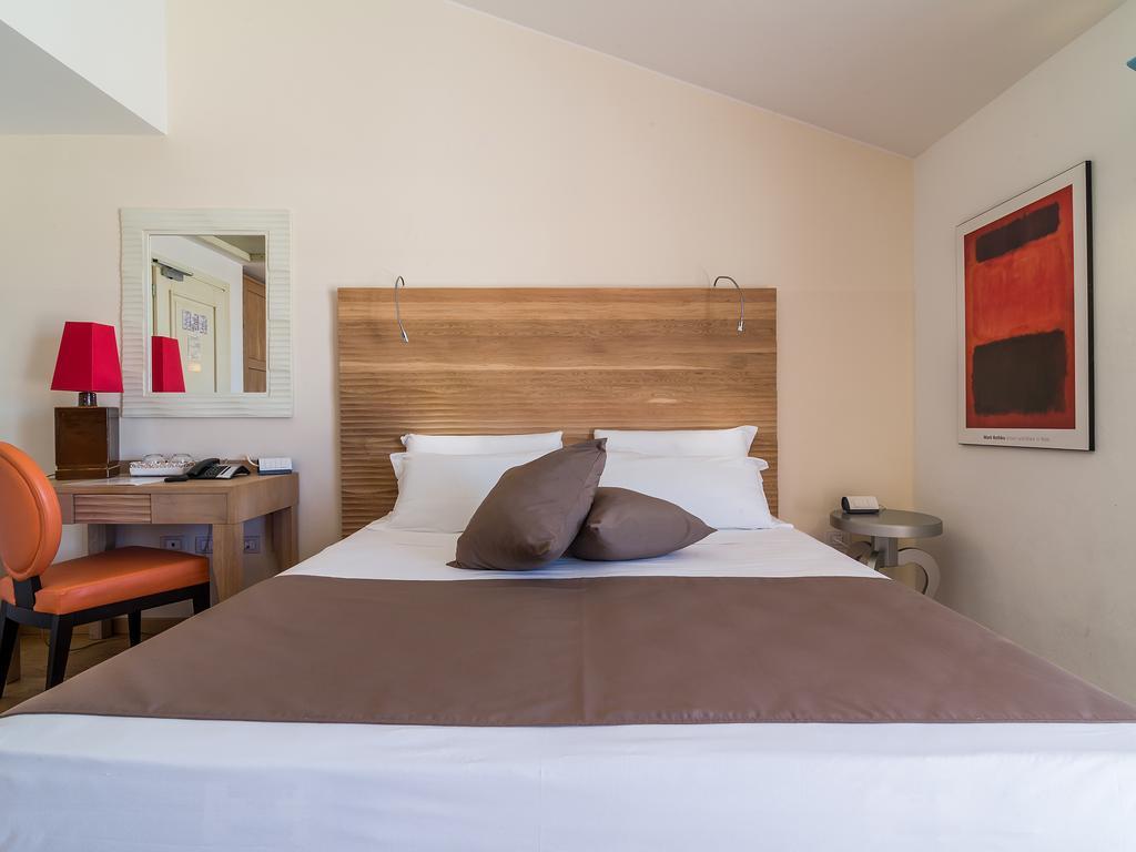 Nichotel Carloforte  Buitenkant foto